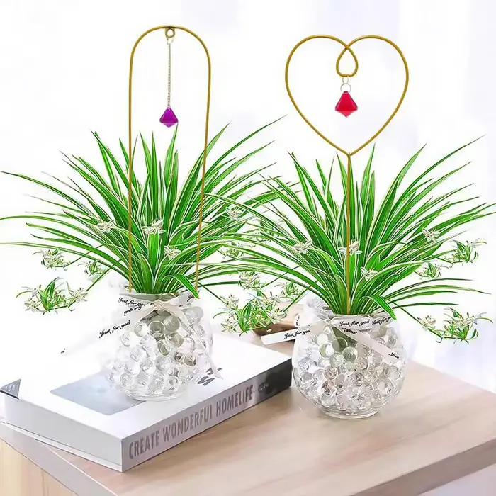 Support en pot pour plantes grimpantes