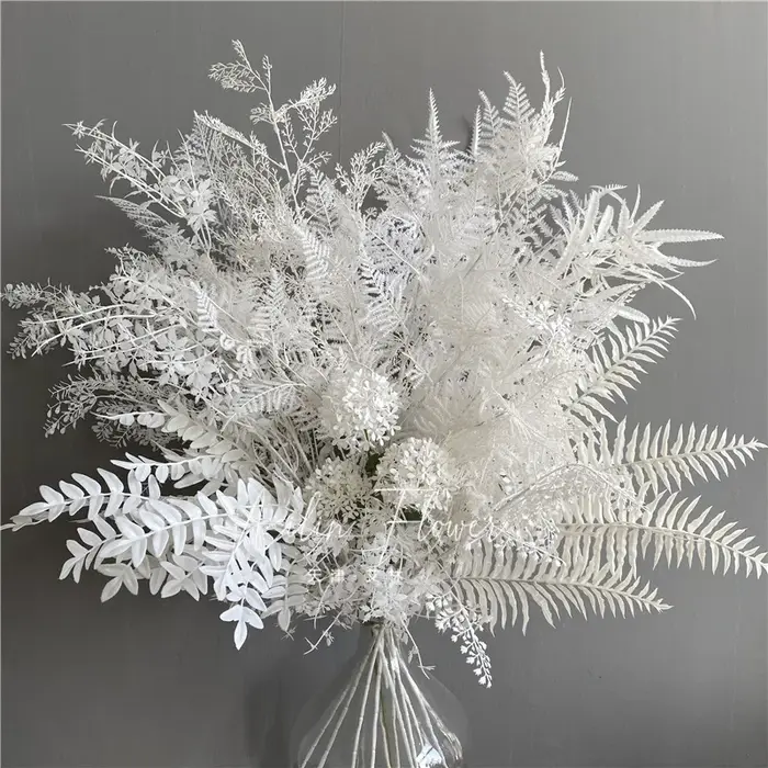Série Blanche : Fleurs et feuilles artificielles pour arrangements floraux DIY