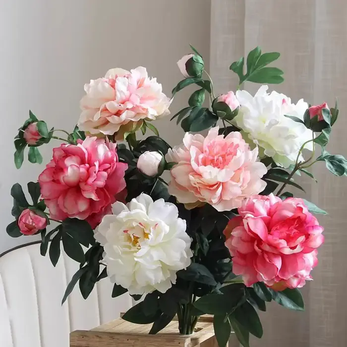 Décoration de fleurs artificielles