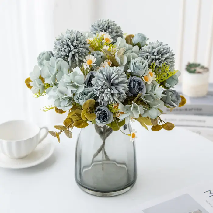 Combinaison de fleurs artificielles de camomille