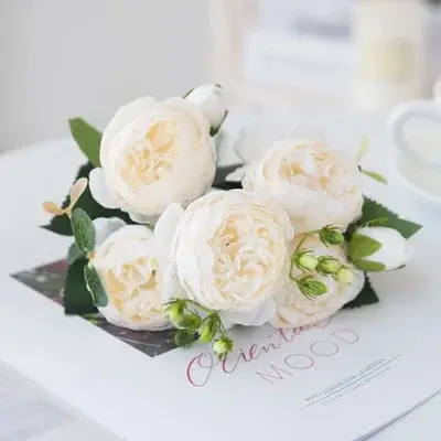 1 Bouquet de 9 Têtes de Fleurs Artificielles en Soie (Pivoine, Rose Thé, Camélia) pour la Décoration