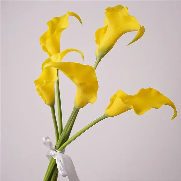Fleur de lys Calla artificielle en Latex