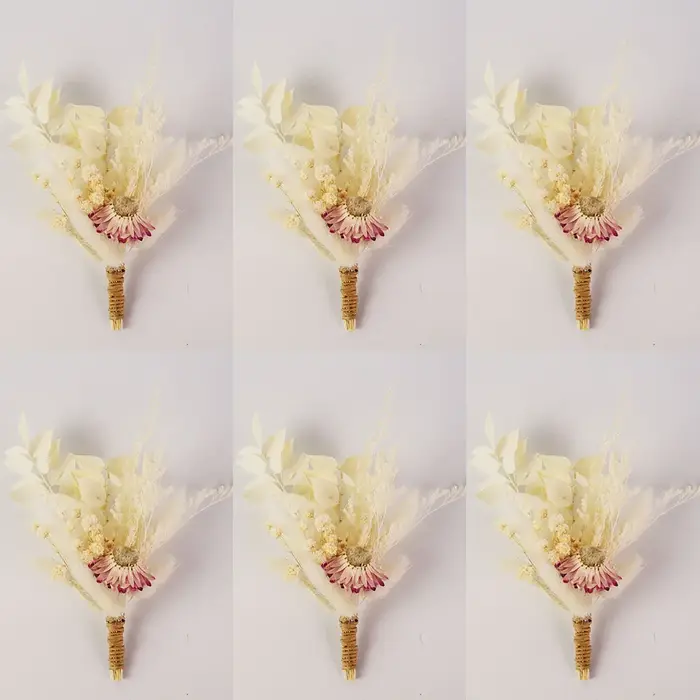 6 paquets de petites fleurs séchées faites à la main