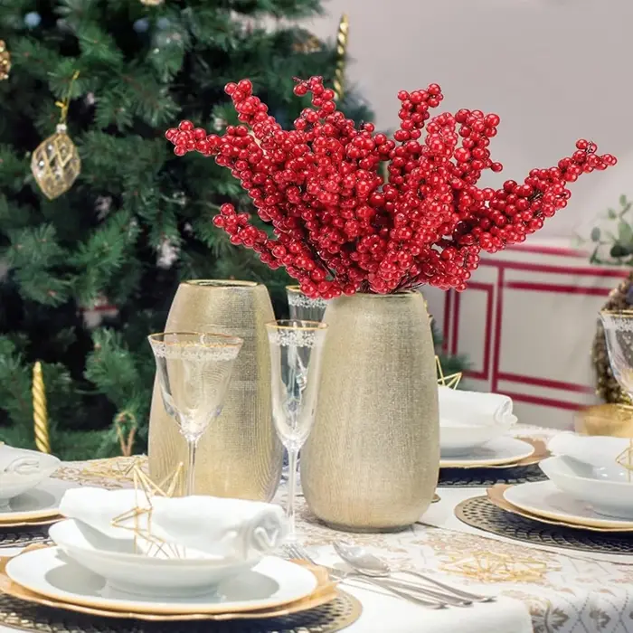 Plantes artificielles houx petit fruits rouges nouvel an arbre de noël décor de chambre à coucher couronne de mariage fleur bricolage cadeaux de prise de vue Photo