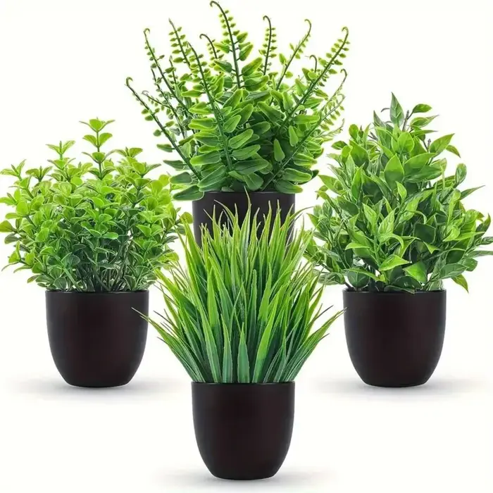 Plantes artificielles de lavande en pot