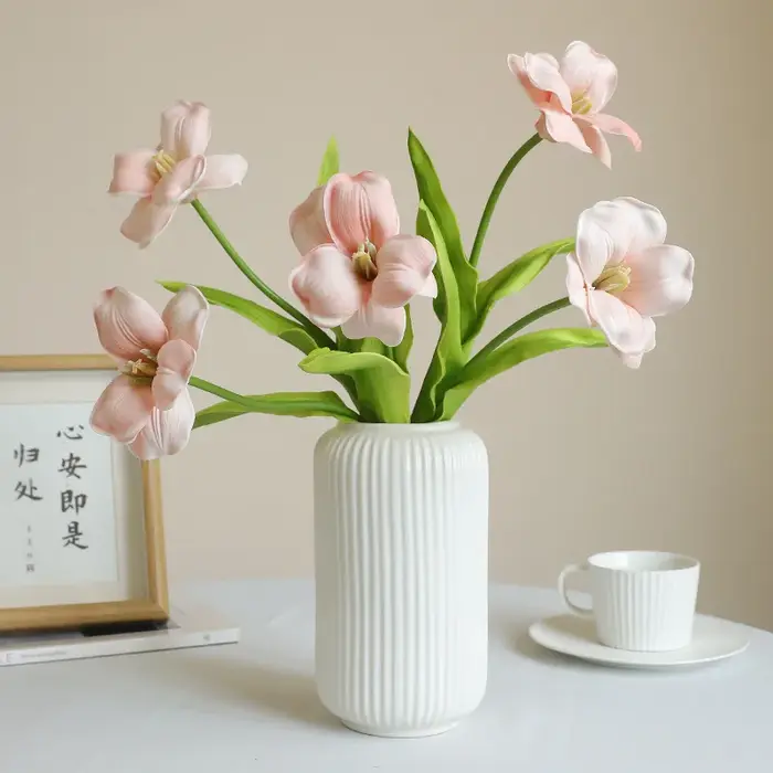 Fleur artificielle de tulipe ouverte de 20 pouces