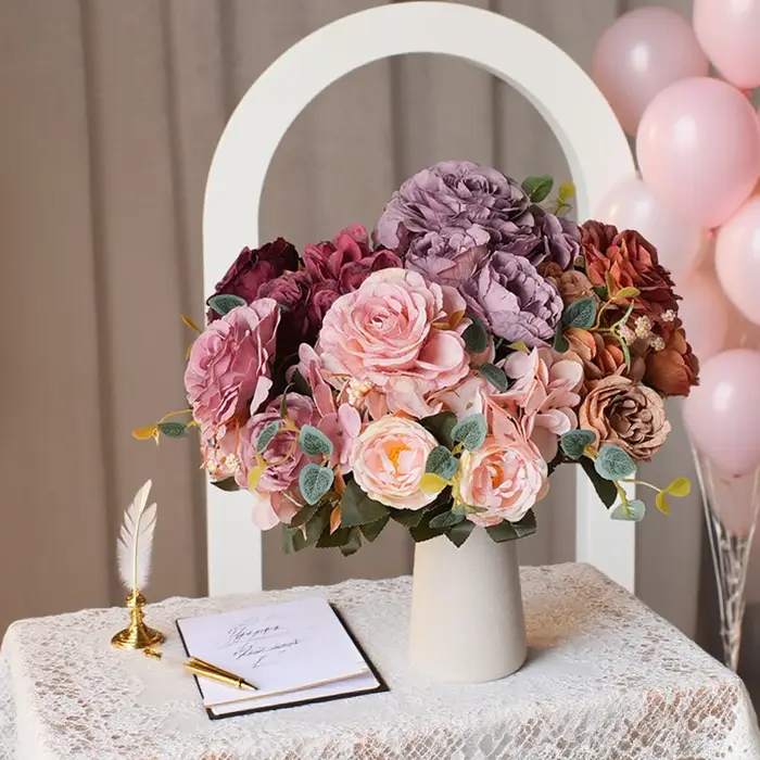 Bouquet de fleurs artificielles en soie : roses