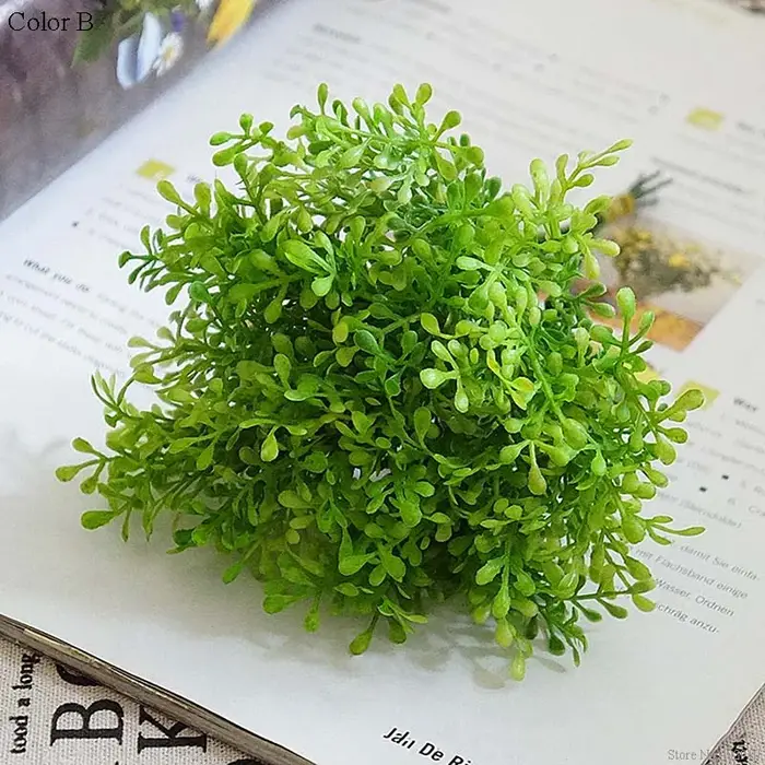 Simulation de fleur plante verte en plastique
