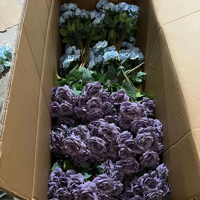 Bouquet de Roses artificielles en diamant