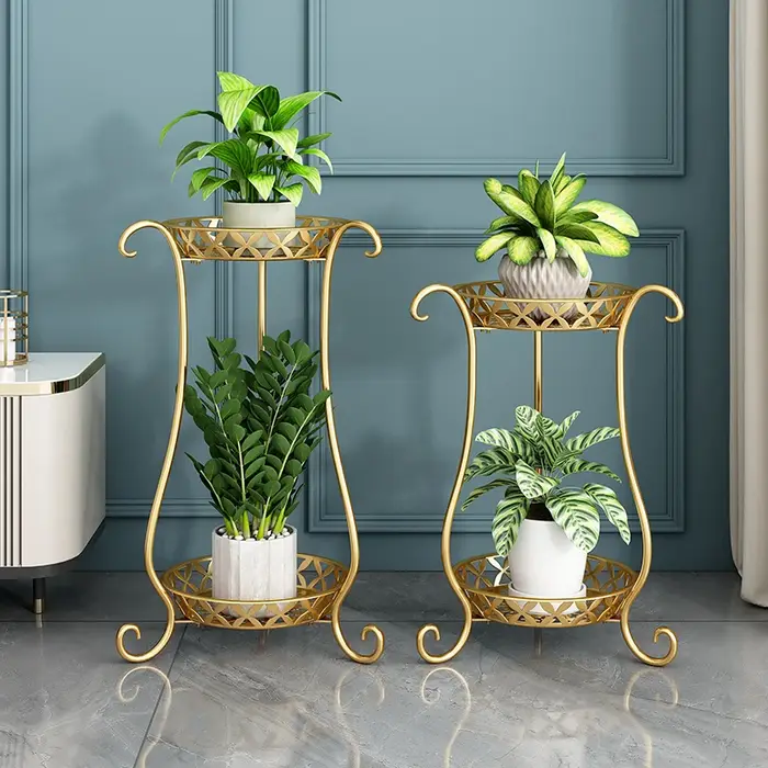 Étagère à plantes en fer sur pied