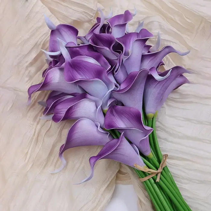 5 pièces fleurs artificielles PU Calla Lily pour la maison chambre décor de bureau cadeau de fête des mères pièce