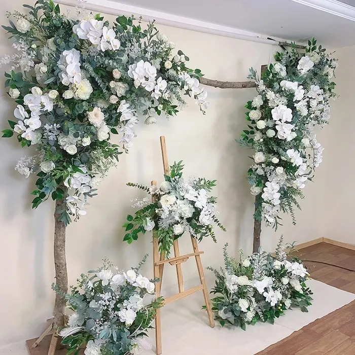 Verdure d'orchidée de rose blanche