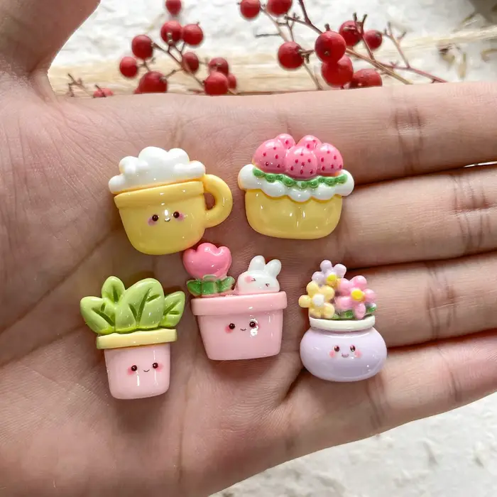 10 pièces d'accessoires décoratifs en résine en forme de plantes en pot