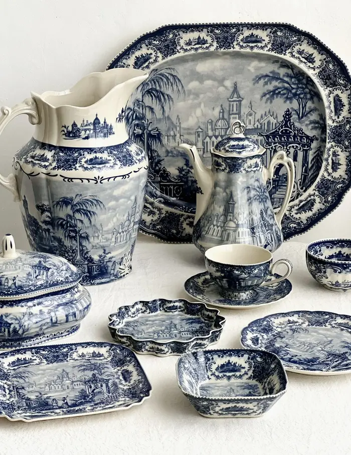Vase en céramique de la série bleue
