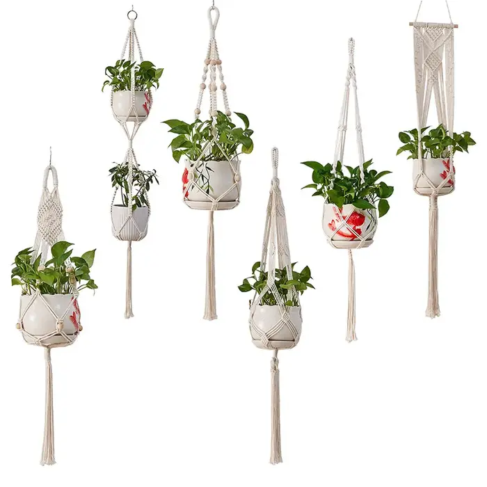 Paniers de suspension de plantes en macramé faits à la main