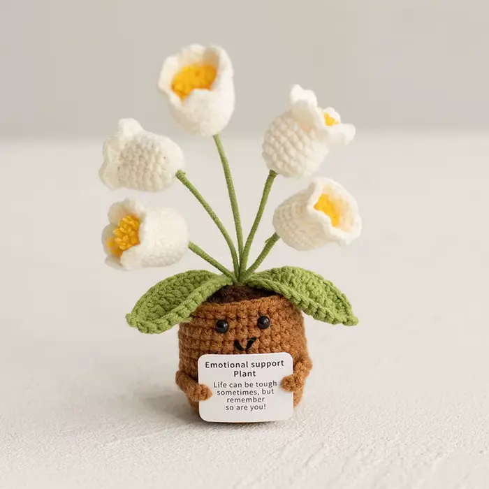 Plante artificielle tricotée en pot