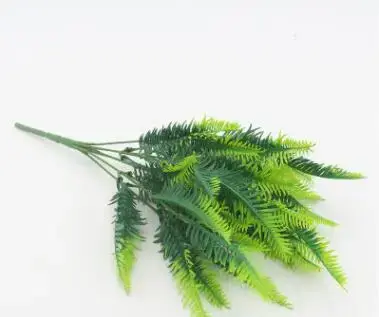 Plantes artificielles en plastique d'eucalyptus