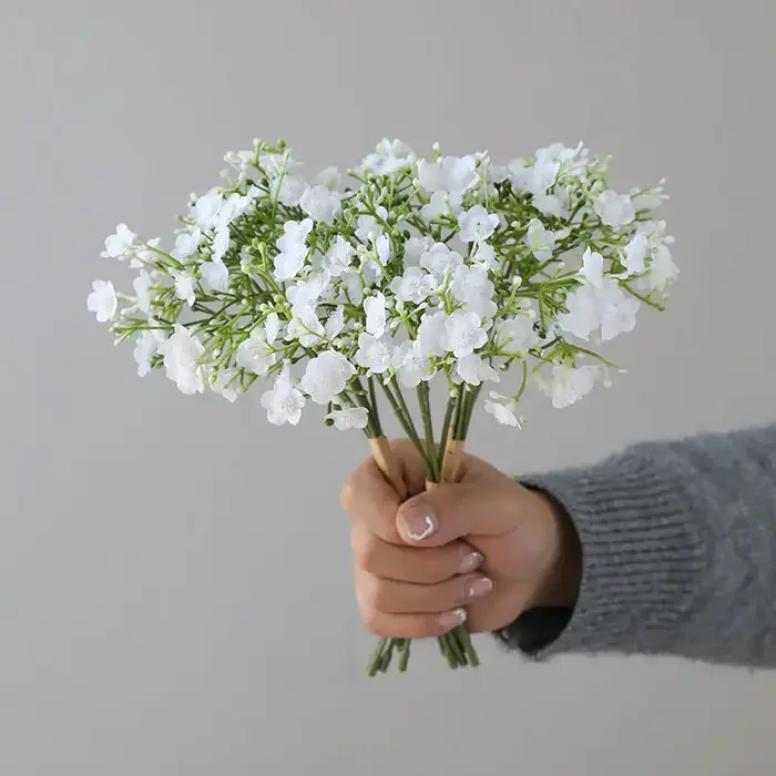 Bouquet artificiel avec ciel étoilé
