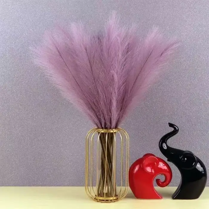 Arrangement Floral en fausse herbe de Pampas noire