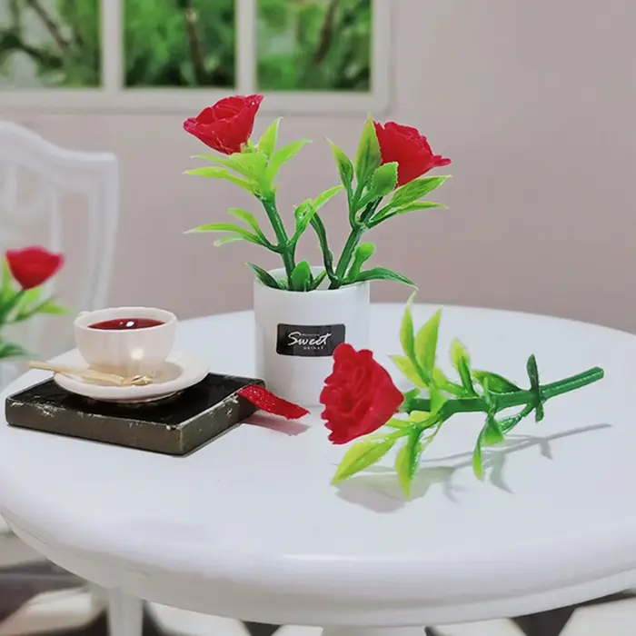 Mini plante verte en pot