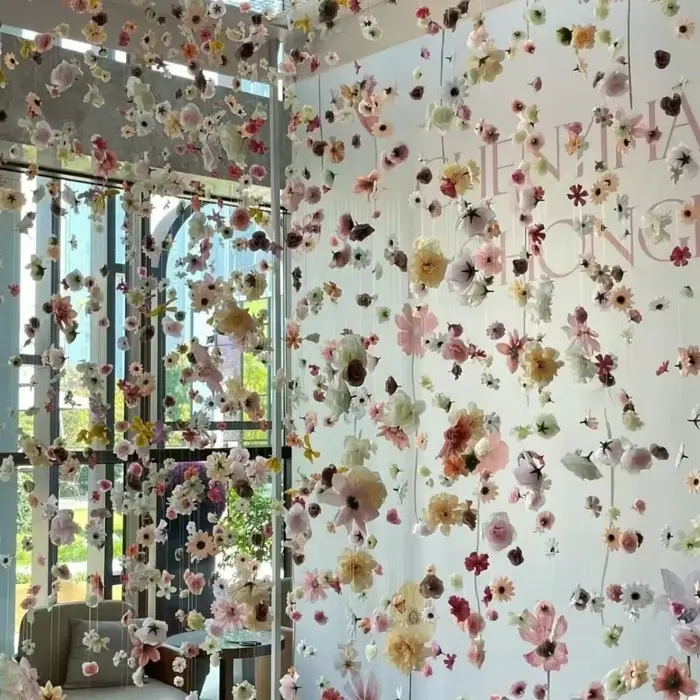 Rideau de fleurs artificielles style bohème
