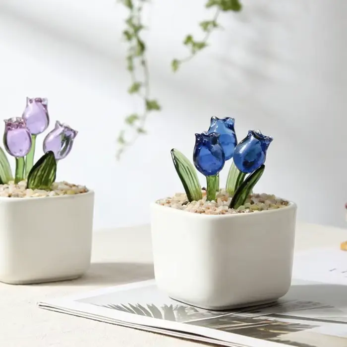 Bouquet tulipes en plastique en verre