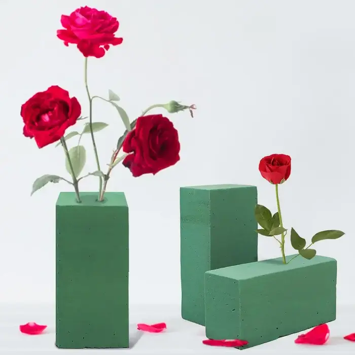Mousse florale pour fleurs artificielles