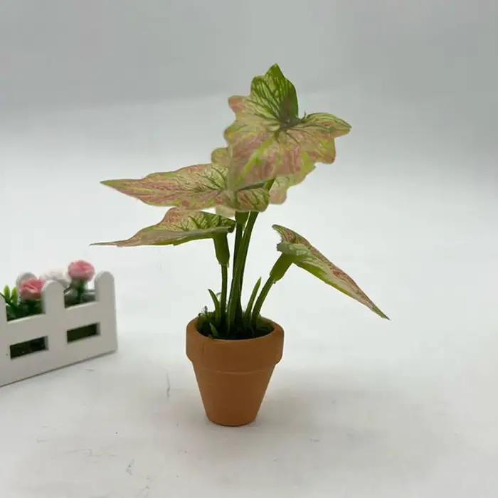 Plante miniature pour maison de poupée 1:12