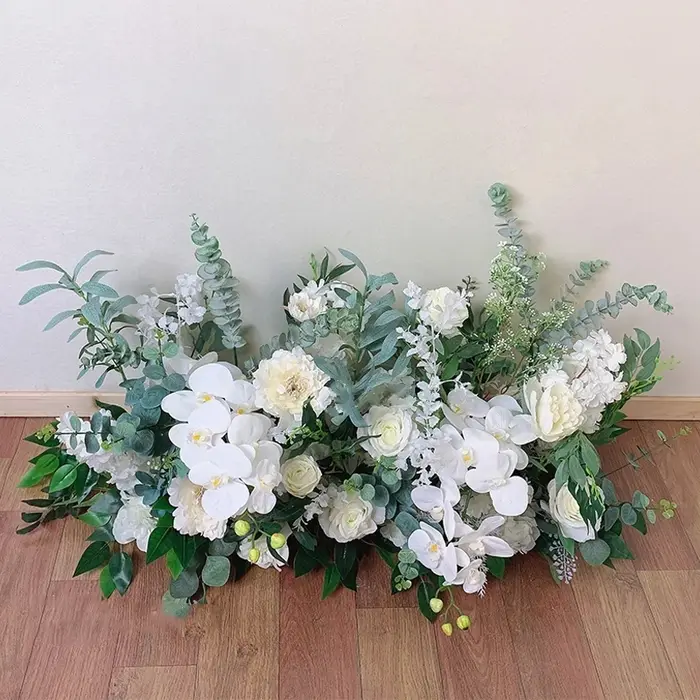 Verdure d'orchidée de rose blanche