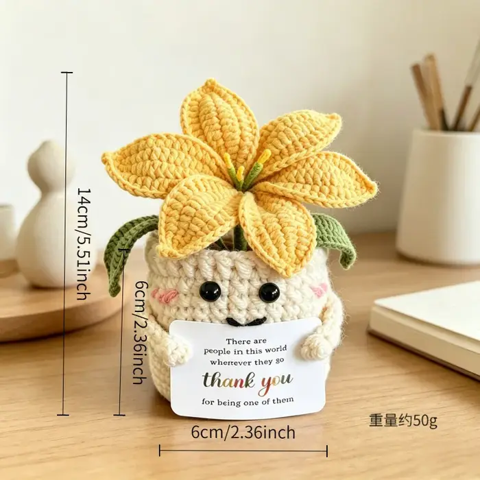 Plante en pot de lys tricotée à la main, pot de fleurs au crochet, ornement de bureau, décoration florale tissée finie pour la maison, le bureau ou comme cadeau
