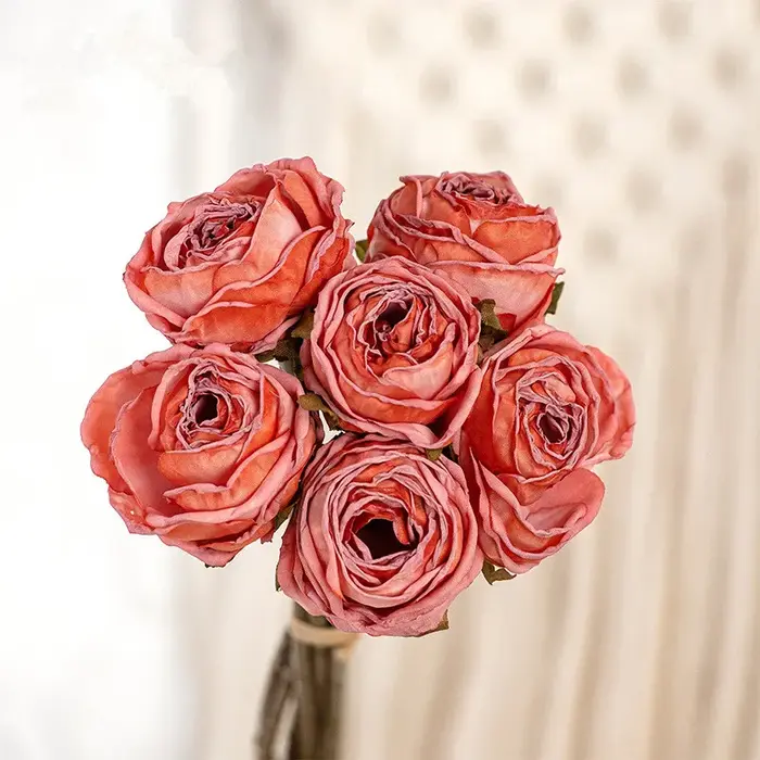 Lot de 6 Branches de Roses Artificielles en Soie à Bordures Brûlées