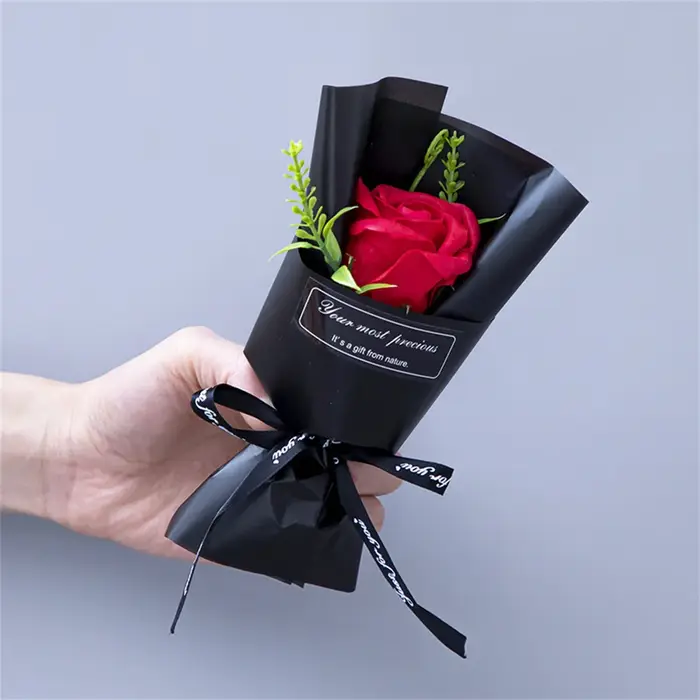 Bouquet de roses de Regina, cadeau de Saint-Valentin pour amis, bouquet de mariage, décorations pour