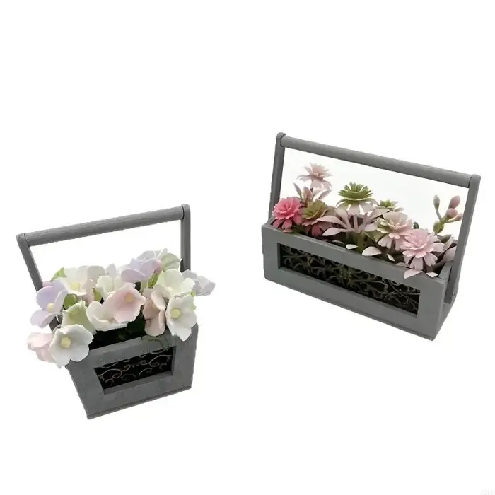 Plantes miniatures à fleurs roses pour maisons poupées