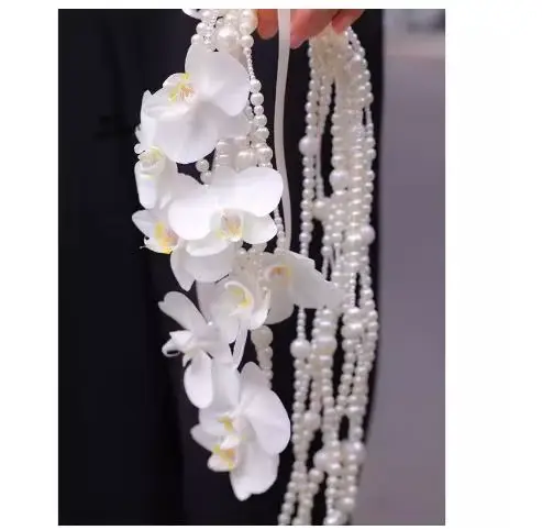 Bouquet de mariée cascade de perles et d'orchidées papillon - Fleur d'iris à main pour cérémonie de mariage et photographie en studio