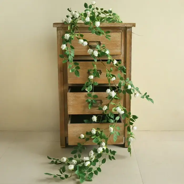 Guirxiété de roses artificielles, 175cm/69in, plantes vertes, pour décoration de maison, jardin, mur