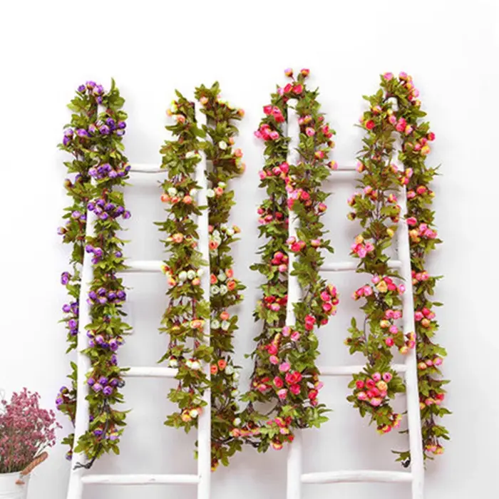 Guirxiété de roses artificielles en soie