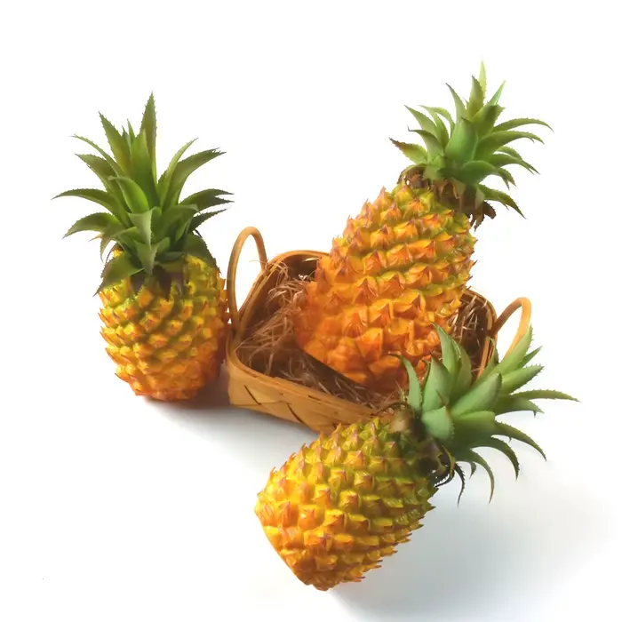 Grand ananas jaune Fruits tropicaux
