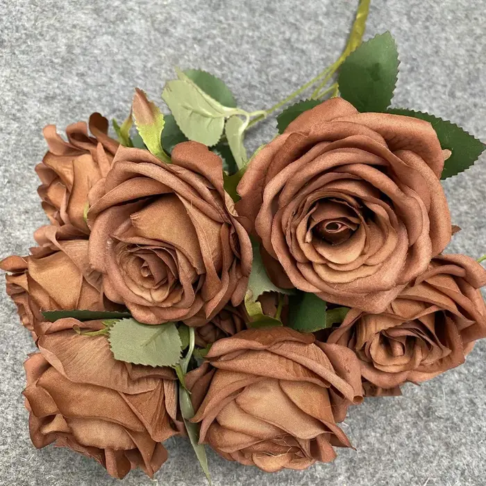 Bouquet de roses artificielles camélia