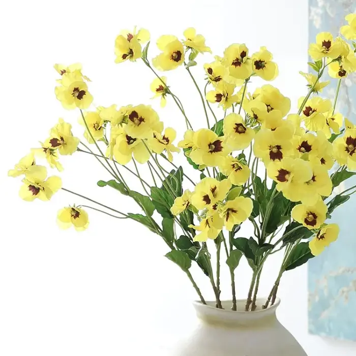 5 pièces de fleurs artificielles en soie blanches