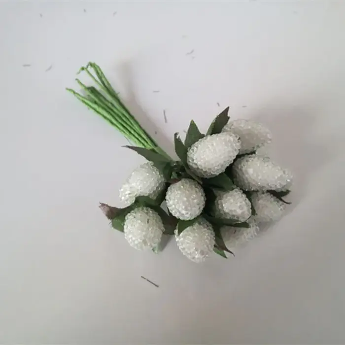 Fleurs artificielles de baies de cristal