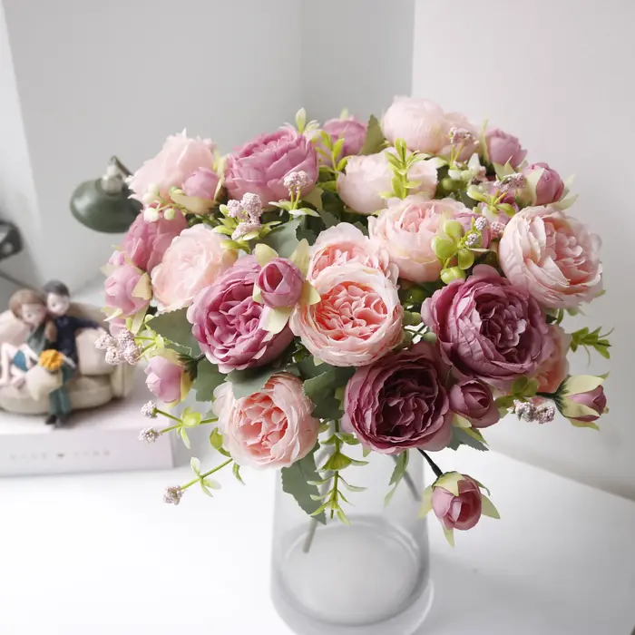 Fausses fleurs violettes en soie