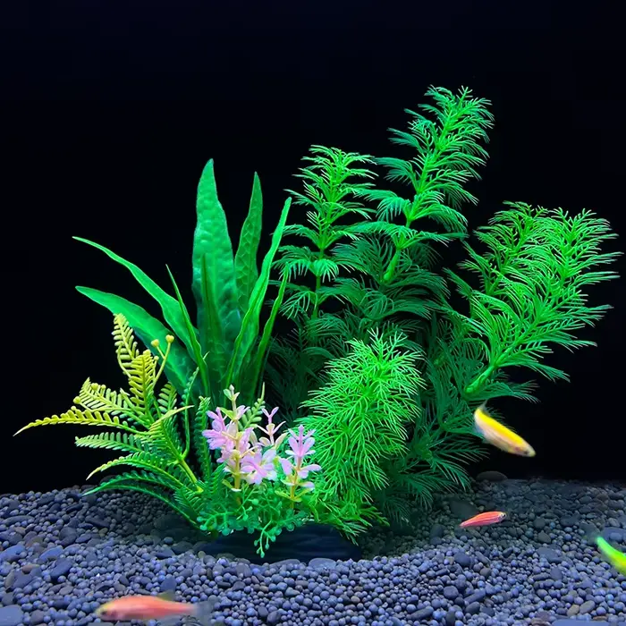 Plantes artificielles de décoration d'aquarium