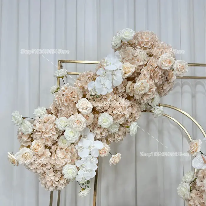 Arrangement floral suspendu de pivoines