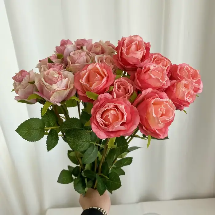 Bouquet de roses bulgares artificielles
