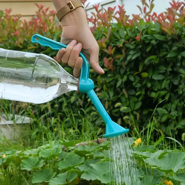 Bouteille d'arrosage manuelle double usage pour jardinage