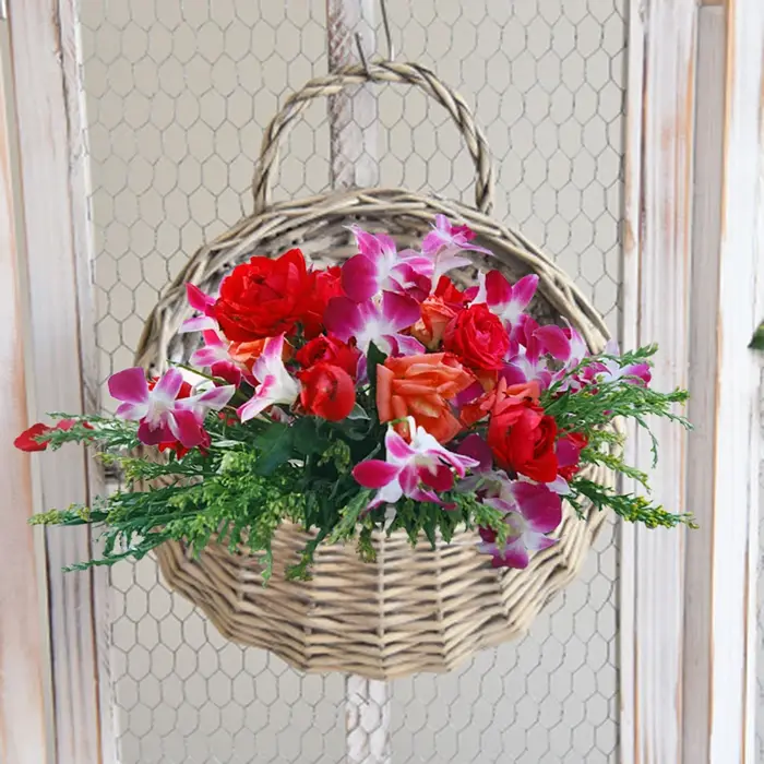 Panier mural de jardin en rotin fait main