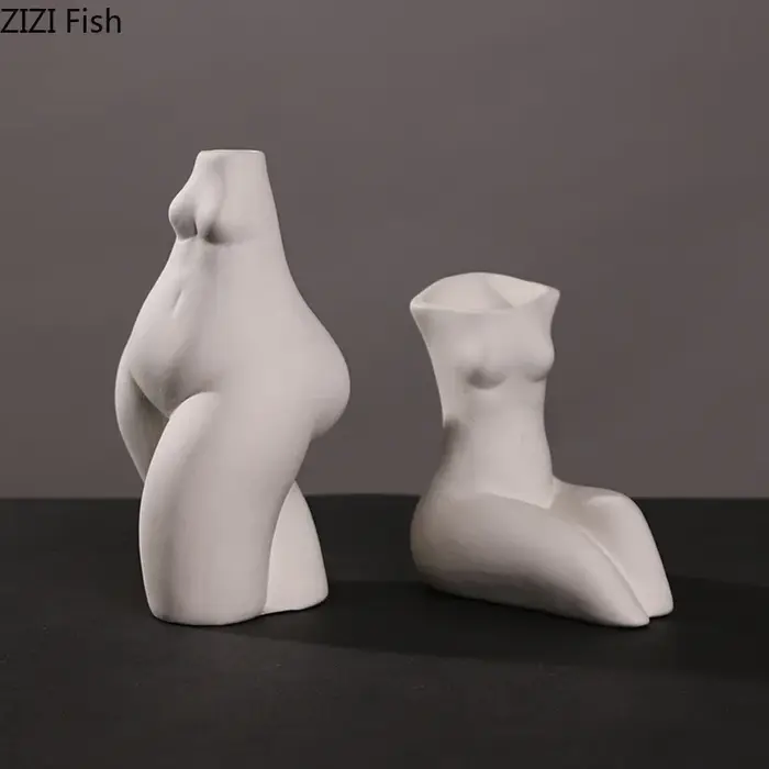Vases en céramique de corps humain