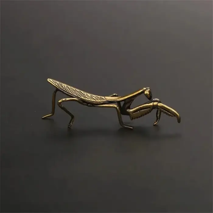 Ornement miniature Mantis en cuivre