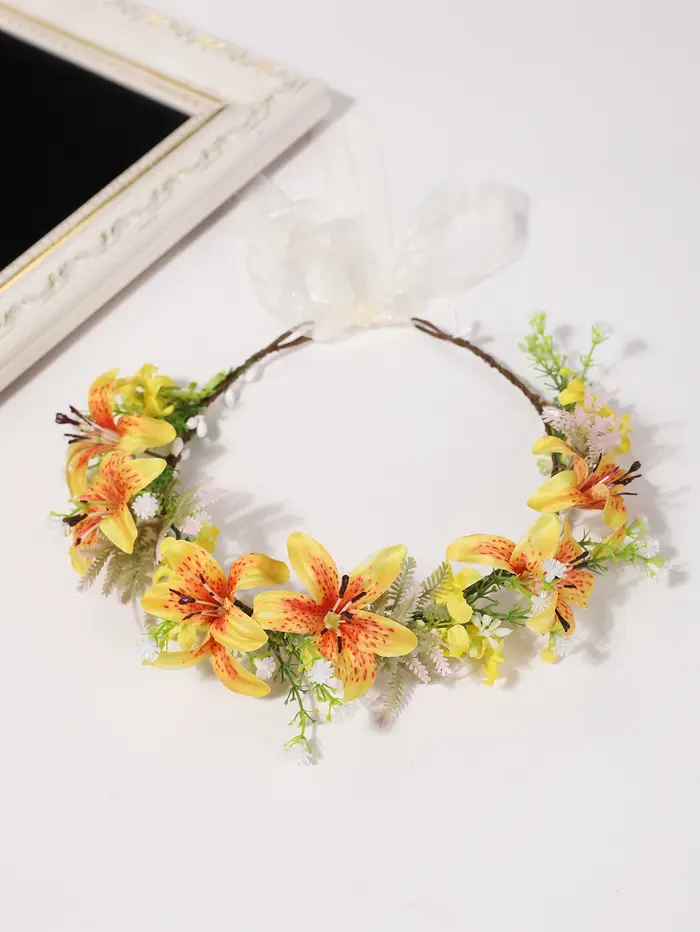 Guirlande de fleurs de lys artificielles, sereine et minimaliste - Accessoire de coiffure pour marié