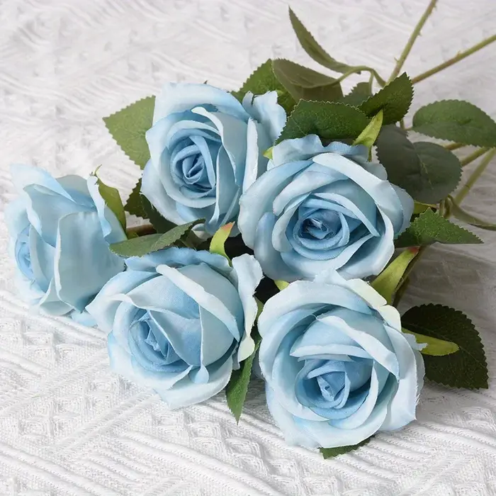 Bouquet de roses artificielles réalistes